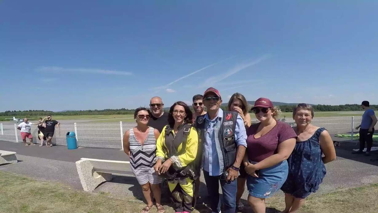 photo de groupe avant de sauter
